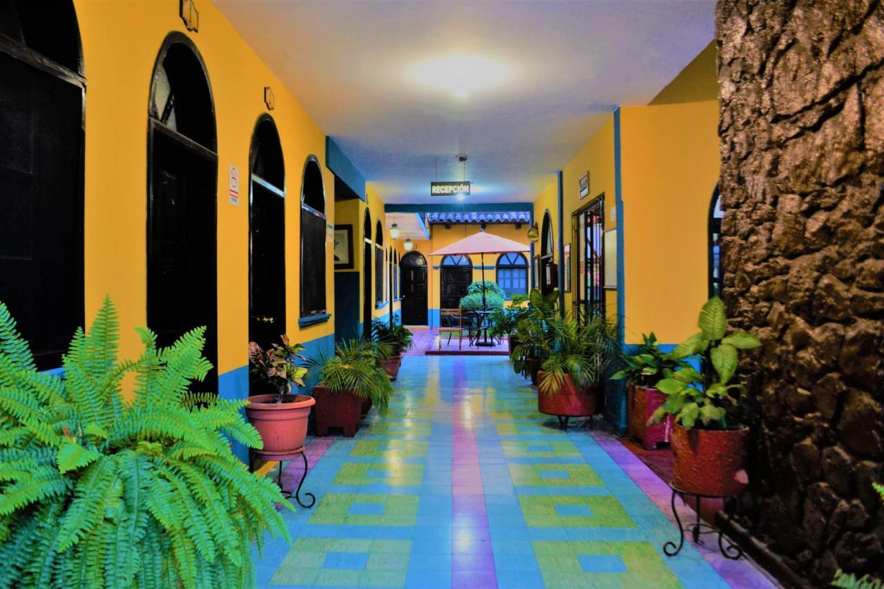 Hotel Delfin Comitan Zewnętrze zdjęcie